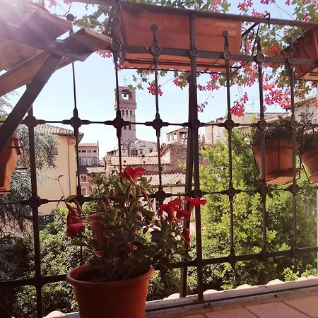 Bed & Breakfast Evelina Lucca